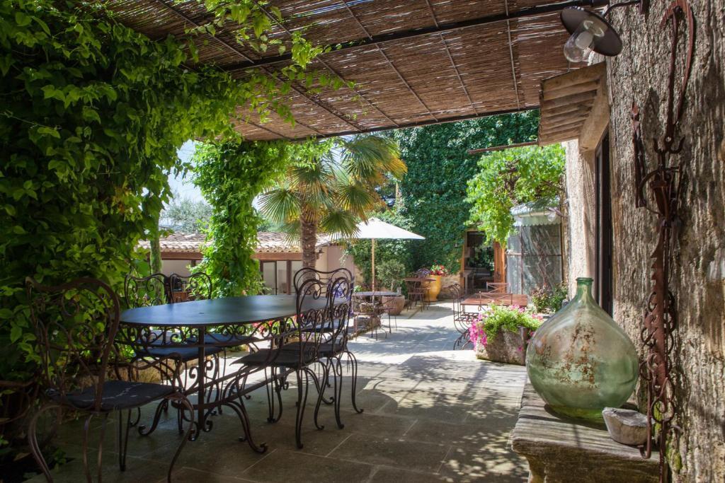 Le Mas De La Lombarde Lourmarin Dış mekan fotoğraf